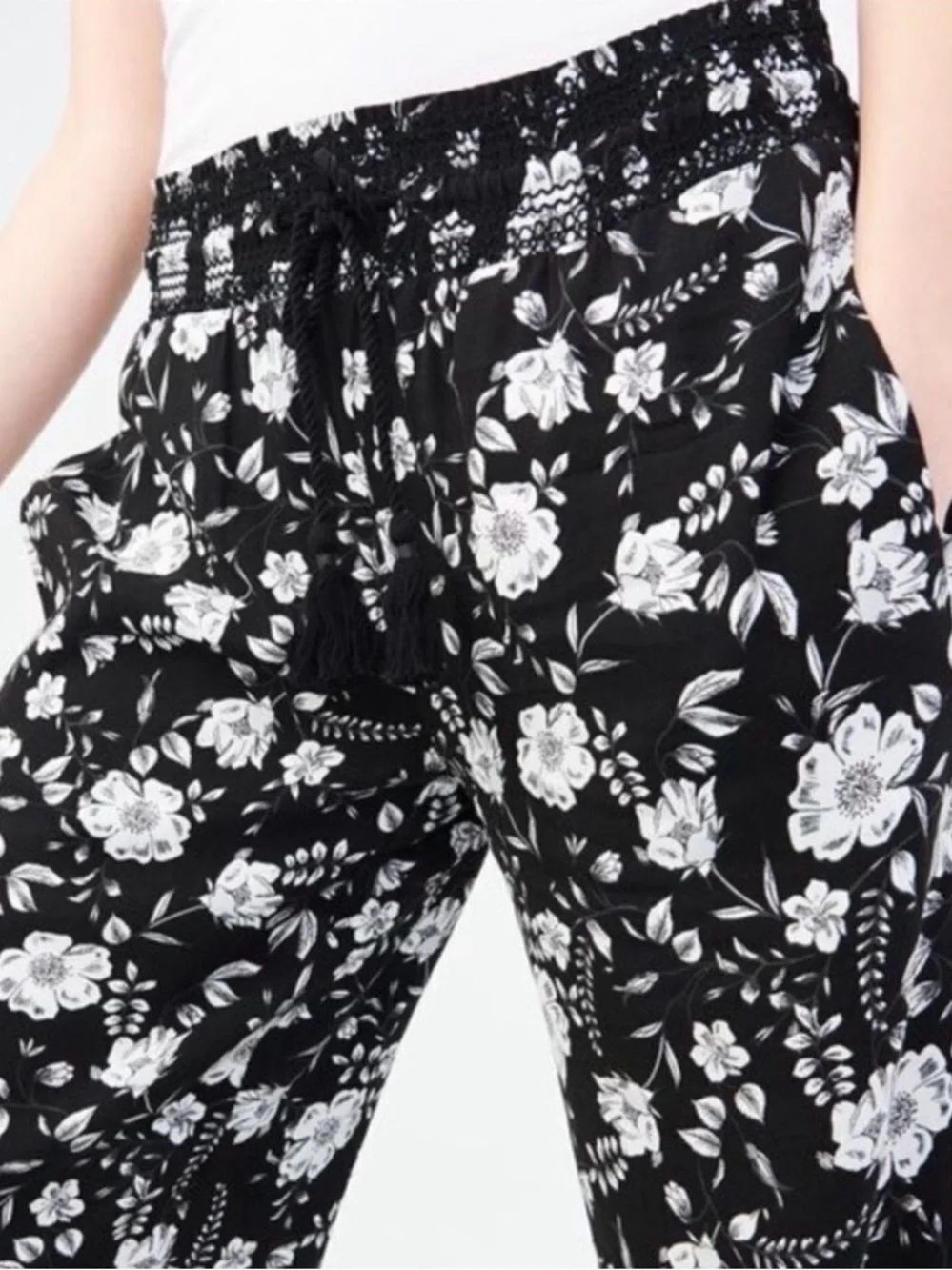 Black White Floral Wide Leg Summer Pants  M NWT